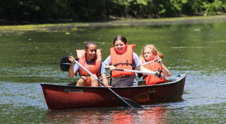 Top Benefits of Day and Overnight Camps for Children