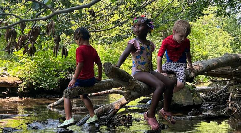 How Outdoor Adventure Clubs Build Confidence and Independence in Kids
